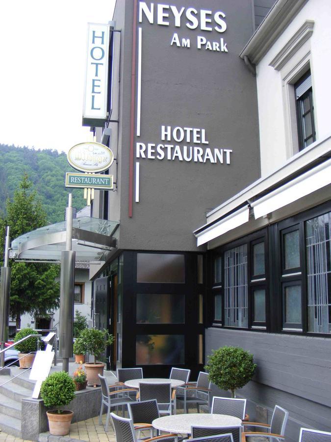 Hotel-Restaurant Neyses Am Park Kordel Dış mekan fotoğraf